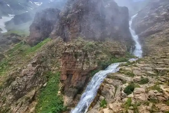 آبشار سیاه چشمان