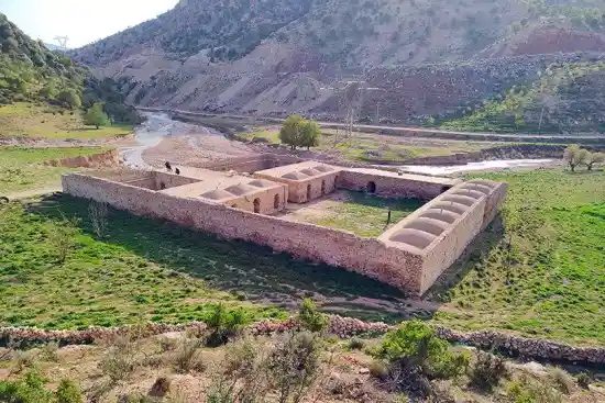 كاروانسرای چشمک