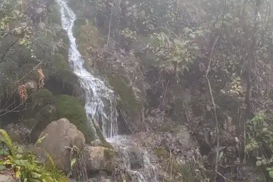 آبشار سه چشمه