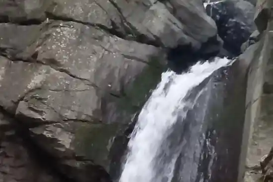 آبشار لیارو