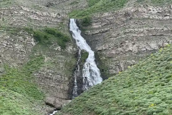 آبشار بالادست مران