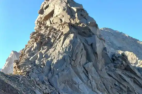 قله دندان اژدها