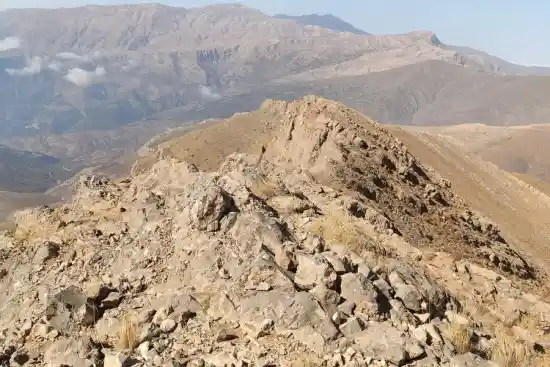 قله بزاکوه