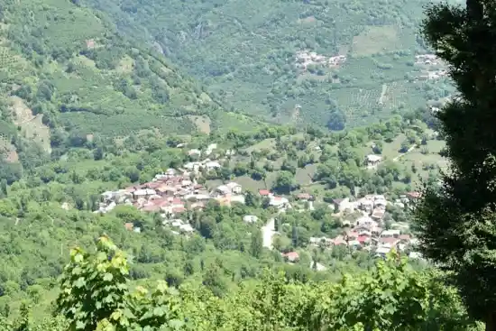 روستای آغوزبن کندسر
