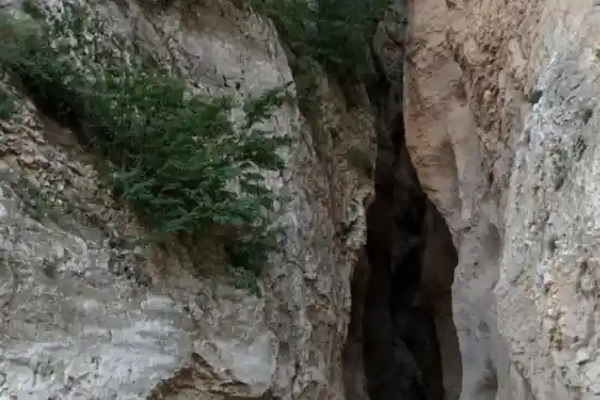 تنگه شمشیر بر