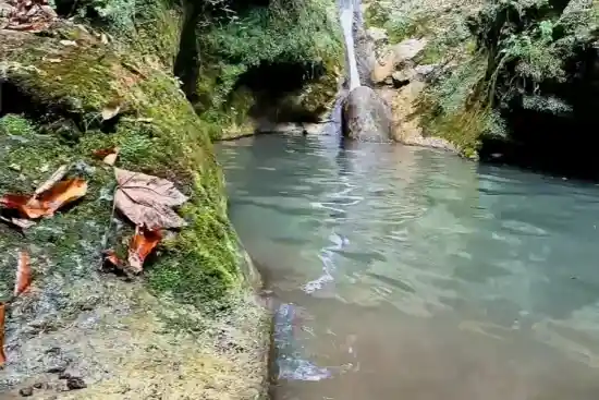 چشمه گت قارزم