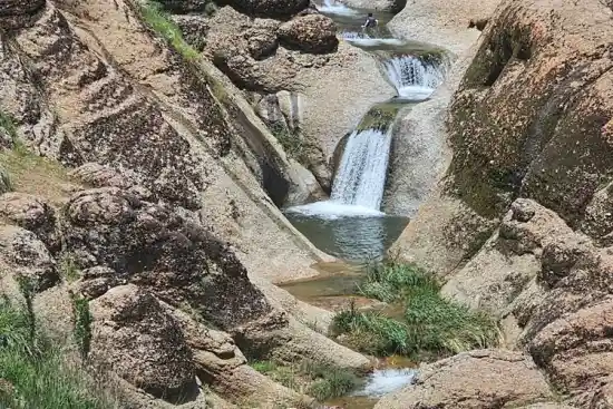 آبشار هفت حوض مخملکوه