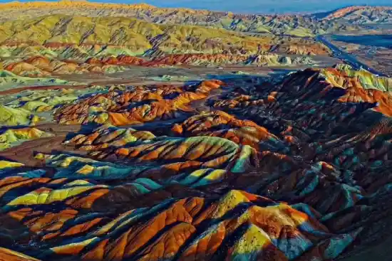 کوه های رنگی آلاداغدار