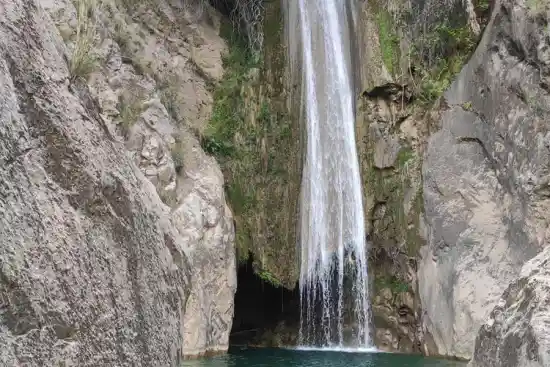 آبشار گذرگاه