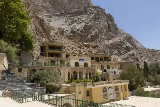 زیارتگاه چک چک