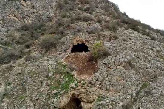 غار دیارجان