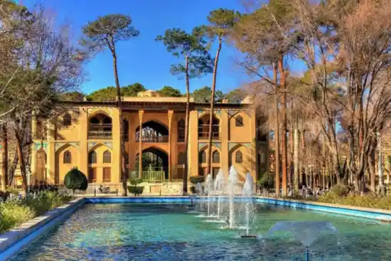 کاخ هشت بهشت