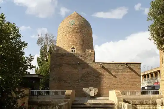 آرامگاه استر و مردخای