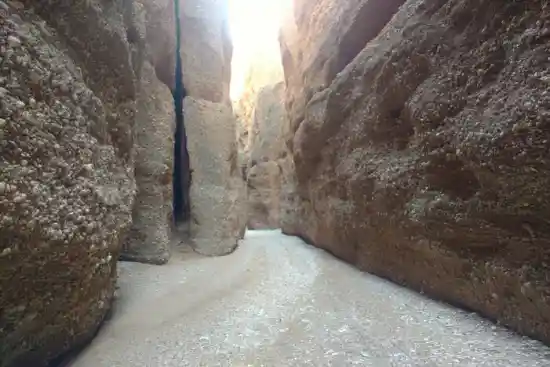 دره توبیرون